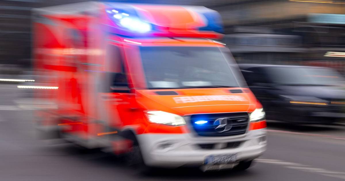 Zwei Jugendliche durch Sogwirkung von Zug verletzt