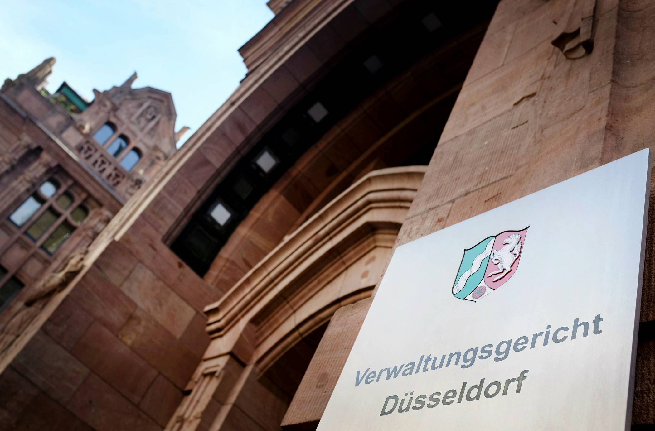 Vor dem Verwaltungsgericht Düsseldorf ging es um die Frage, ob im Fall der Mack-Pyramide ein Rechtsgutachten zur Urheberrechtsfrage existiert.