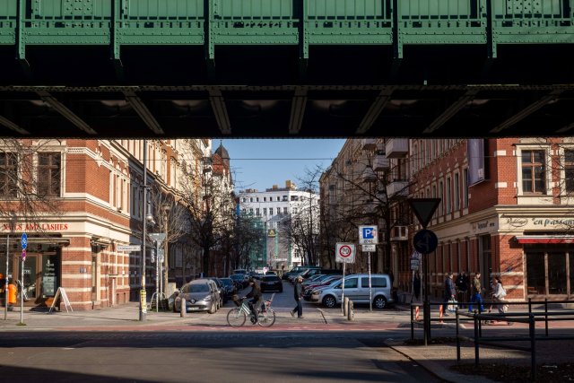 Blick von der Schönhauser Allee in die Buchholzer Straße