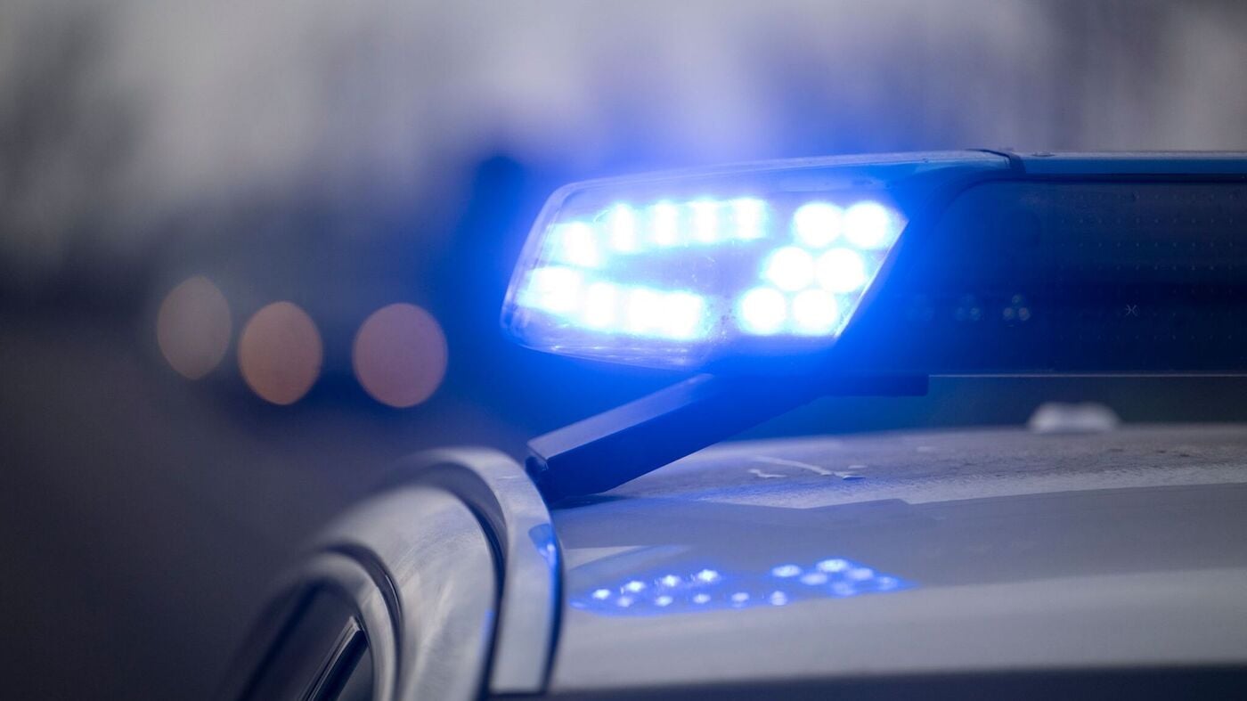 Polizei prüft politisches Motiv nach Brand in Asphaltwerk nördlich von Berlin