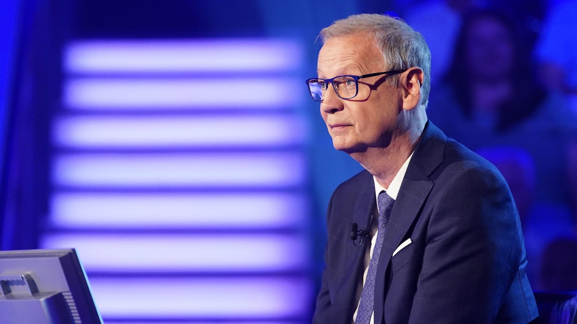 Günther Jauch: Er hat in der neuesten WWM-Folge mehr gesagt, als er wollte. Günther Jauch: Er hat in der neuesten WWM-Folge mehr gesagt, als er wollte.
