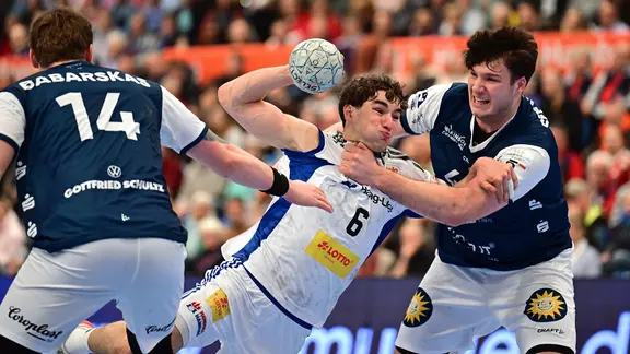 Spielszene des HSV Hamburg gegen den Bergischen HC. | WITTERS / Tim Groothuis Spielszene des HSV Hamburg gegen den Bergischen HC.