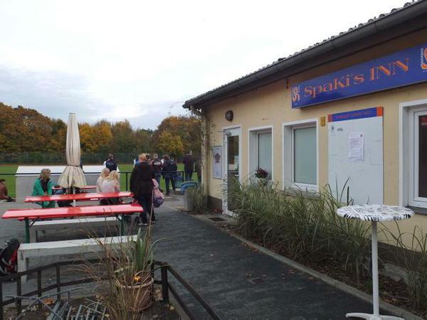Davor waren wir nach einer Länderspielpause im SpaKi's Inn, bei den Spandauer Kickern.