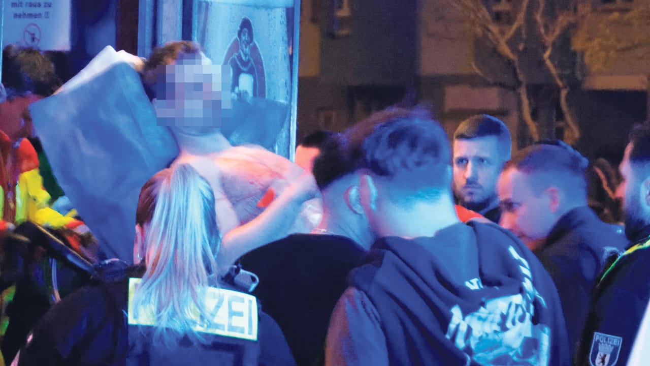 Berlin: Stammgast niedergestochen, weil er der Wirtin helfen wollte | Regional