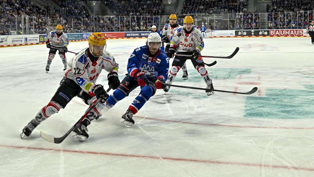 Die Adler Mannheim sind zu Spiel vier der Viertelfinal-Serie erneut in Bremerhaven zu Gast.