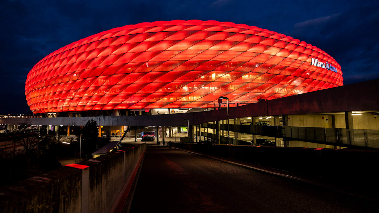 Chaos bei Anreise zu Bayern München gegen Paris: Feuerwehr im Einsatz | Regional