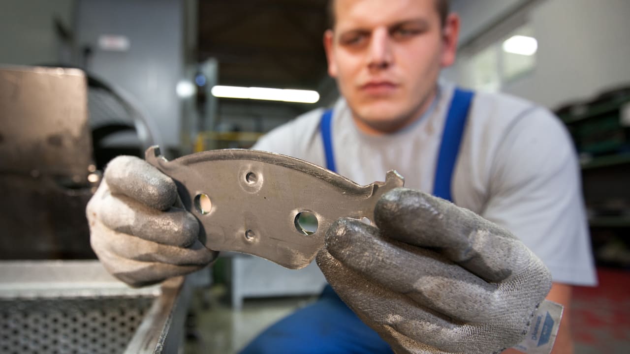 Pleite-Angst in Deutschlands Wirtschaft: Ist auch Ihre Branche gefährdet? - BILD