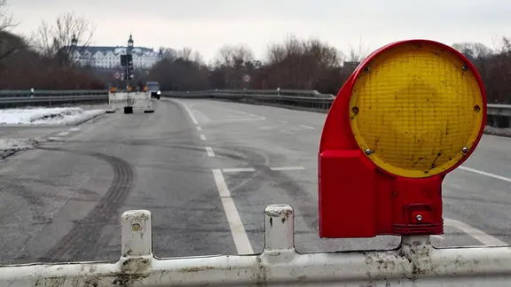 Sperrung auf der B76.