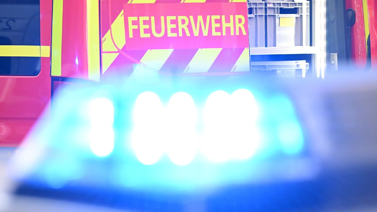 Unfall mit Feuerwehrauto in Halle (Saale)