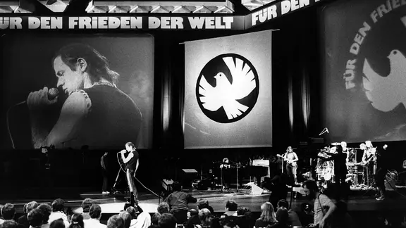 Udo Lindenberg während seines Auftritts am 25. Oktober 1983 im Palast der Republik in Ost-Berlin