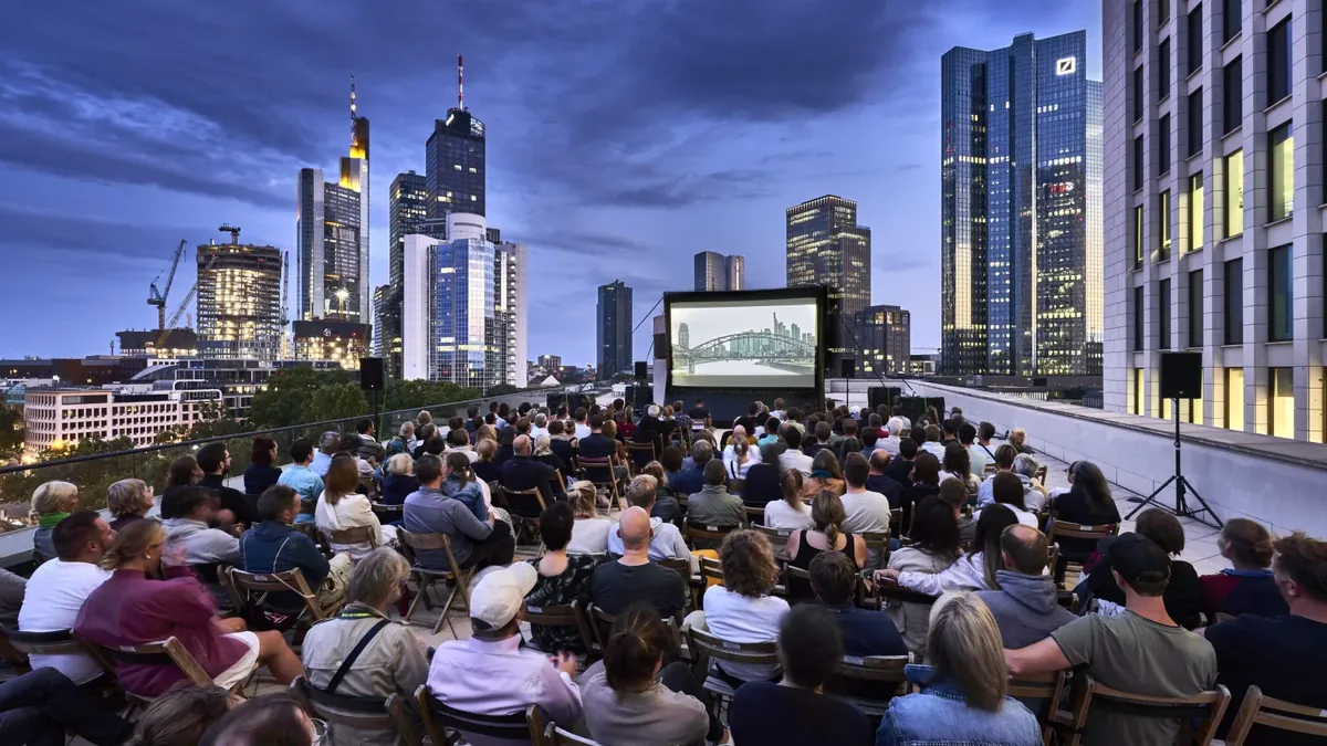Freiluftkino Frankfurt: High Rise Cinema ist ab Juli wieder zurück