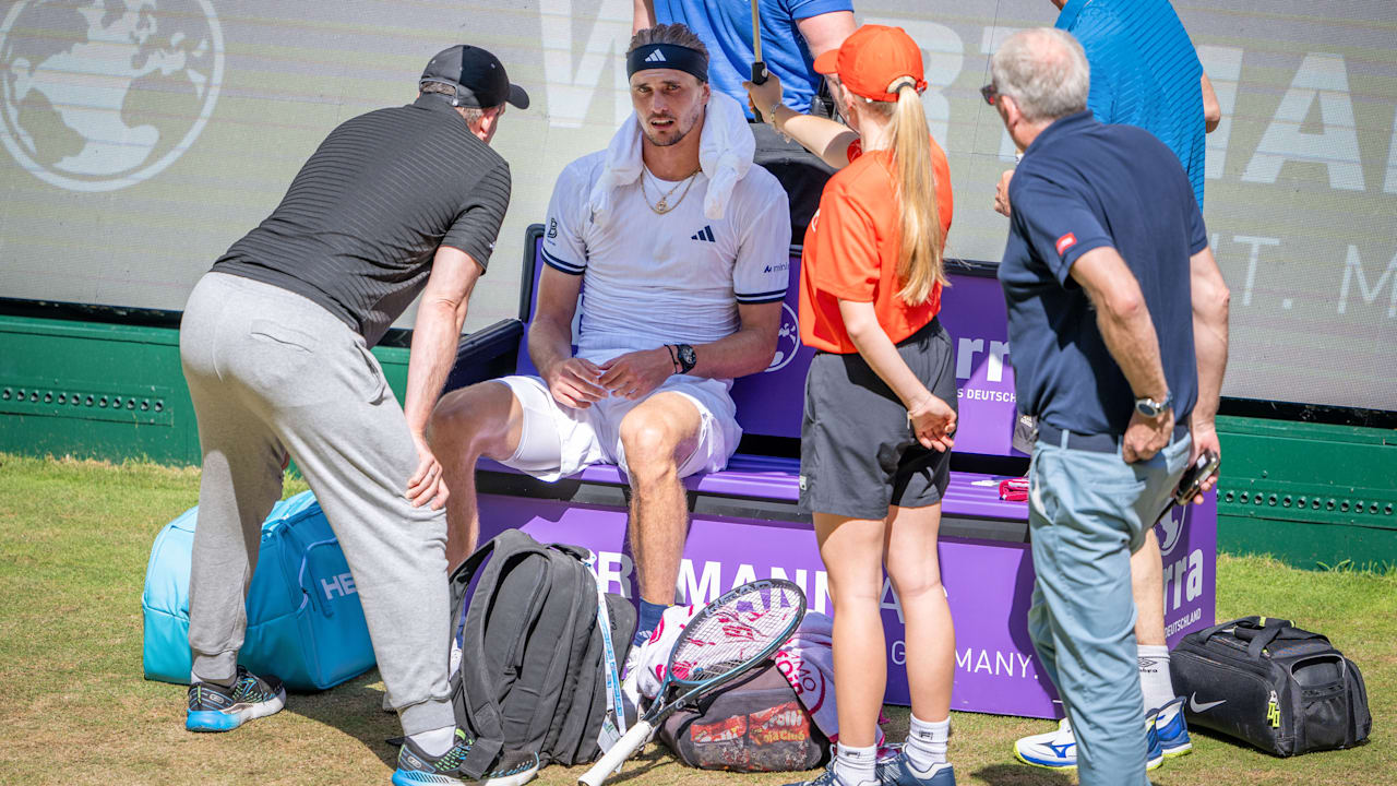 Tennis: Alexander Zverev nach Hitzeschlacht dramatisch ausgeschieden | Sport