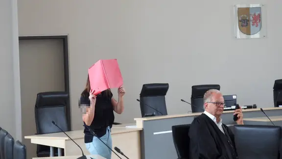 Die Angeklagte im Fall Fabian im Gerichtssaal.