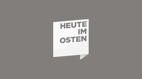 Logo Heute im Osten auf petrol-blauem Hintergrund | MITTELDEUTSCHER RUNDFUNK Logo Heute im Osten auf petrol-blauem Hintergrund