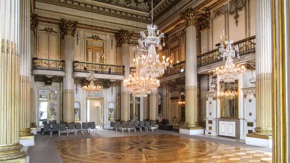 Ein barocker Saal im Schloss Ludwigslust | NDR, Axel Seitz Ein barocker Saal im Schloss Ludwigslust