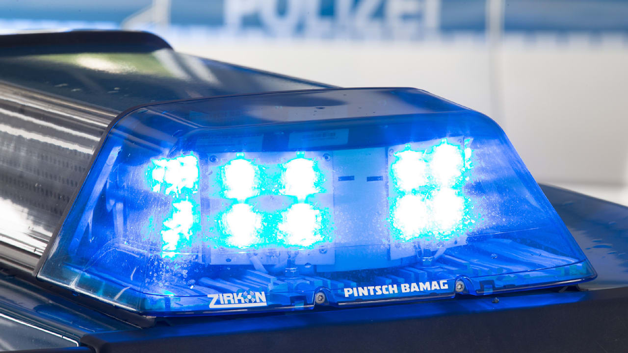 Mädchen (4) stirbt nach Unfall mit Forstmaschine im Münsterland | Regional