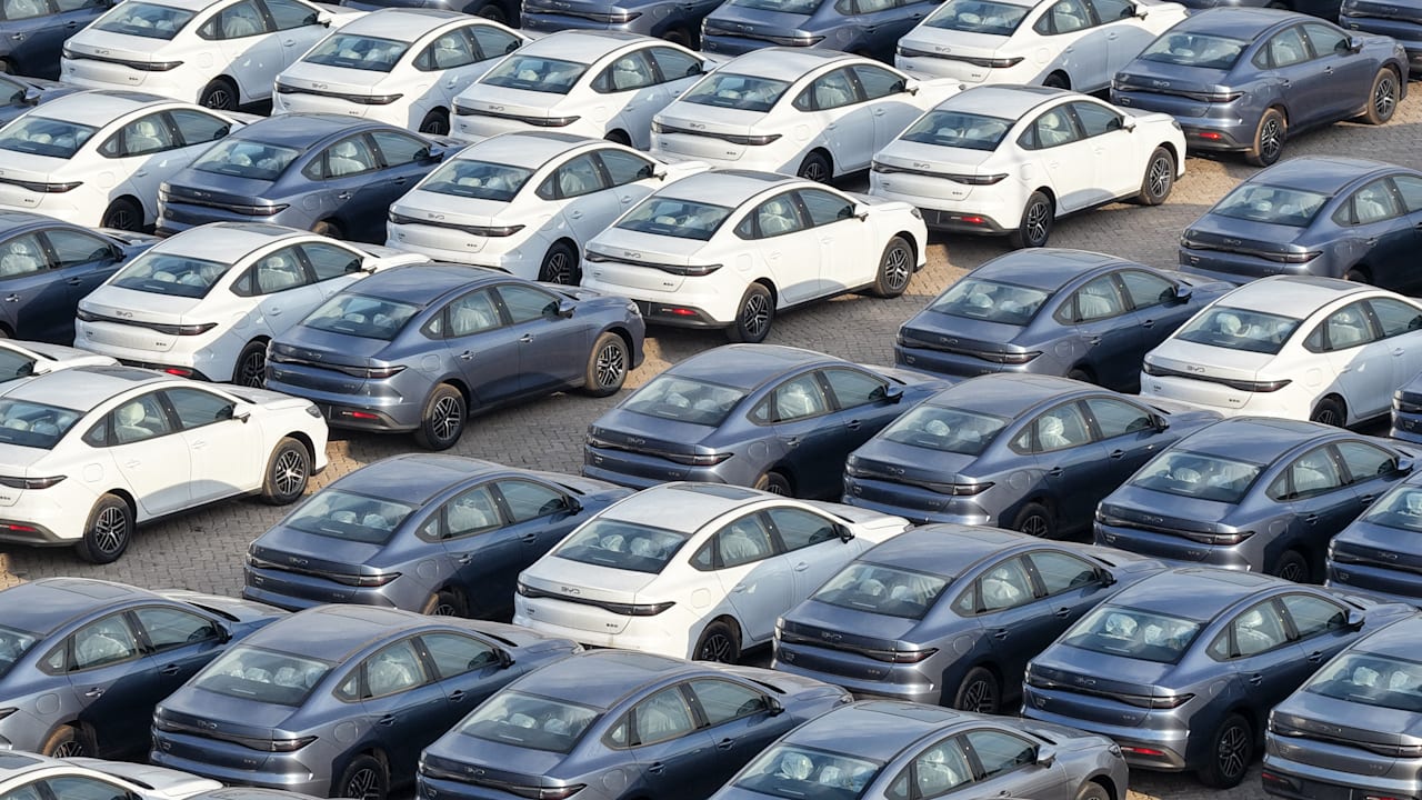 BYD greift deutschen Kfz-Markt an: Flash-Charging, 300 Ladestationen und neue Jobs | Politik
