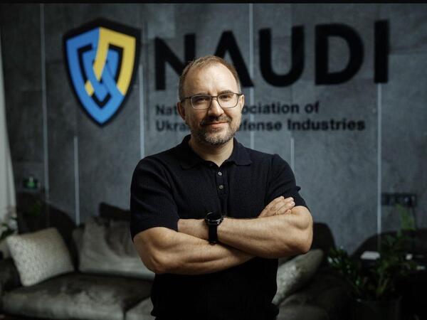 Es zeigt Serhii Gontscharow, Vorsitzender des ukrainischen Rüstungsverbands Naudi. Credit: Naudi