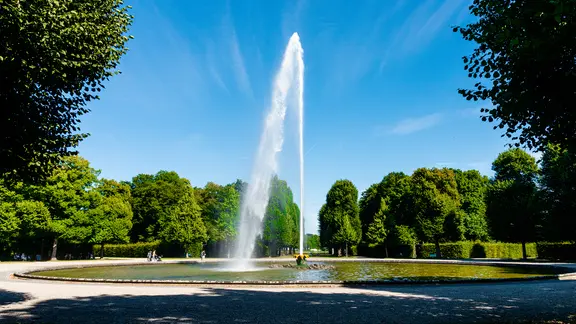 Große Fontäne in den Herrenhäuser Gärten in Hannover | PantherMedia, gpagomenos Große Fontäne in den Herrenhäuser Gärten in Hannover