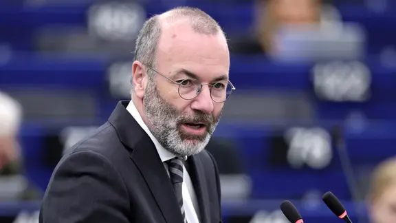 Manfred Weber im EU-Parlament in Straßburg (Archivbild Oktober 2025) | EPA Manfred Weber im EU-Parlament in Straßburg (Archivbild Oktober 2025)