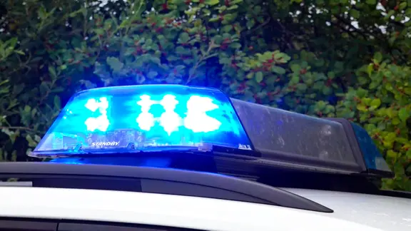 Blaulicht eines Polizeiautos in Niedersachsen. | TeleNewsNetwork Blaulicht eines Polizeiautos in Niedersachsen.