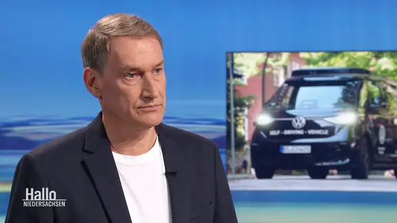 Frank Schwope von der Fachhochschule des Mittelstands im Interview | Screenshot Frank Schwope von der Fachhochschule des Mittelstands im Interview