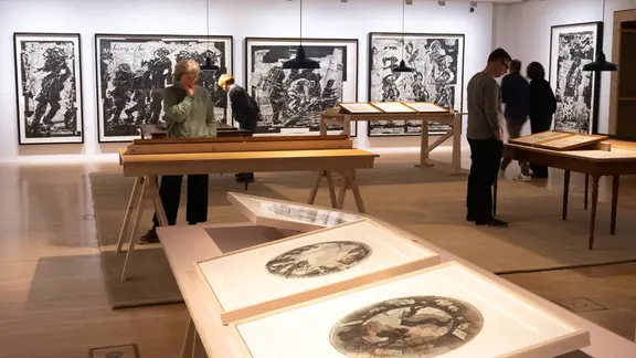 Besucher im Kupferstichkabinett der Staatliche Kunstsammlungen Dresden