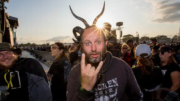 Festivalbesucher auf dem 30. Wacken Open Air 2019. | picture alliance / Fotostand, Fotostand / Jacobs Festivalbesucher auf dem 30. Wacken Open Air 2019.