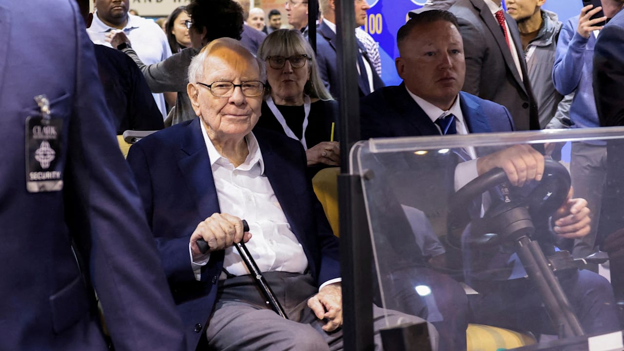 Buffett wird 96! So investiert die Börsenlegende | Leben & Wissen