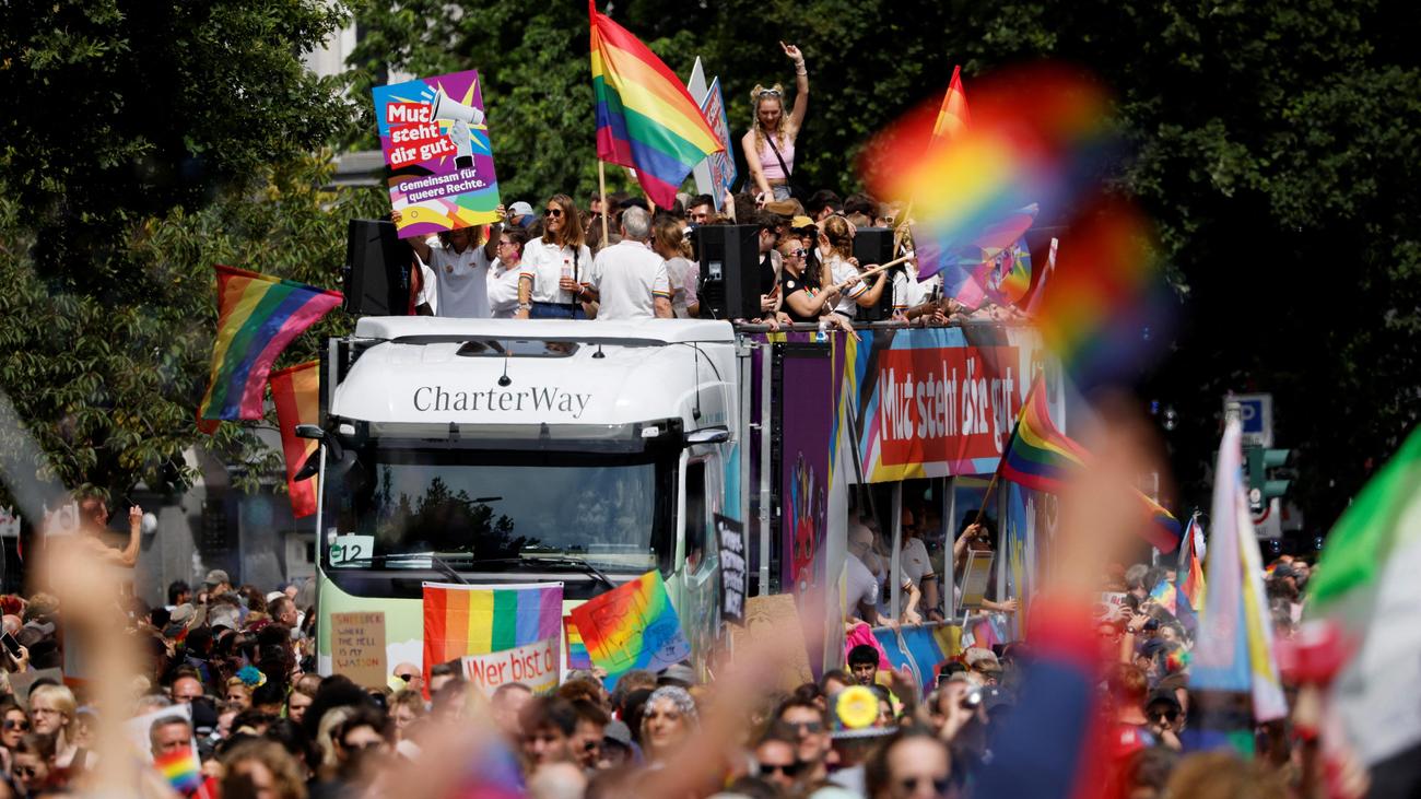 Christopher Street Day: Hamburger CSD-Veranstalter meldet Teilnehmerrekord