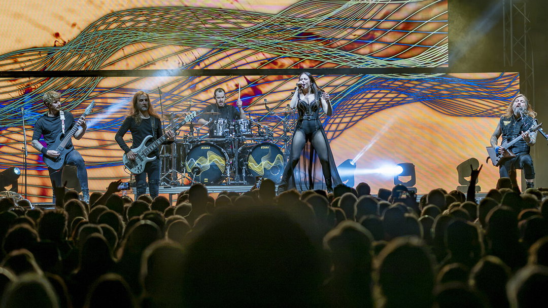 Metal-Spektakel im Museumshof: Beyond The Black feiern mit 1.300 Fans