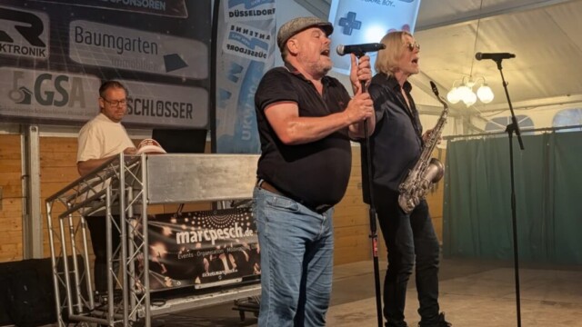 Geier Sturzflug | Foto Gabi Gründker