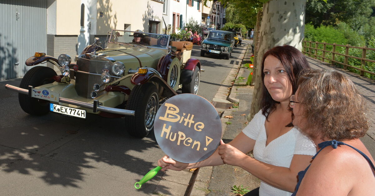 Viel los in Bad Münster: Oldtimer und Frühschoppen brechen alle Rekorde  - Oeffentlicher Anzeiger