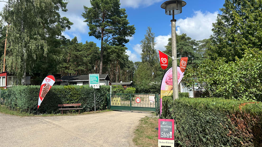 Der Eingang zum Campingplatz