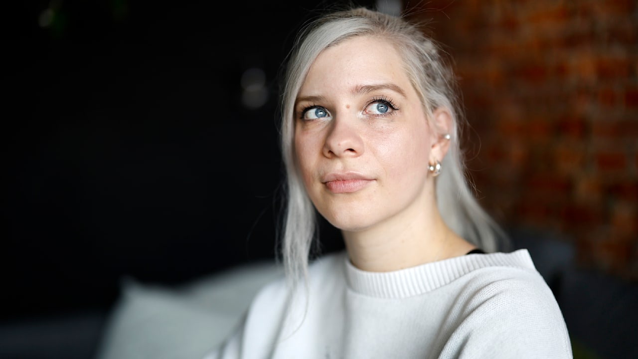 Sängerin Katha Rosa über Missbrauch: „Ich wollte unsichtbar sein“ | Regional