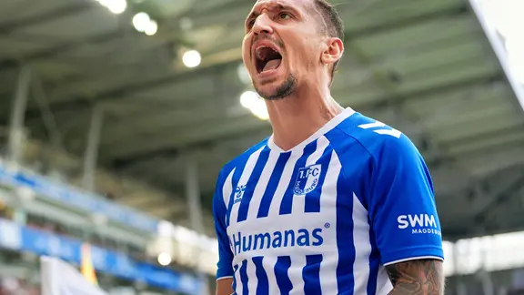 Baris Atik jubelt. | IMAGO / Eibner Baris Atik (1. FC Magdeburg, 23) jubelt. GER, 1. FC Magdeburg vs Holstein Kiel, 2. Bundesliga, 3. Spieltag, Saison 2026-27, Avnet Arena, Magdeburg