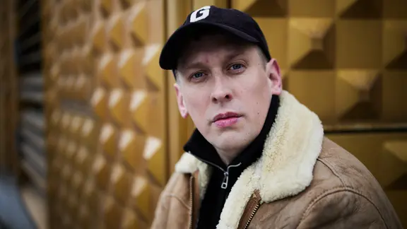 Grim104 kommt für ein Konzert in die Scheune Dresden. | IMAGO / Funke Foto Services | Jörg Carstensen Rapper Grim104