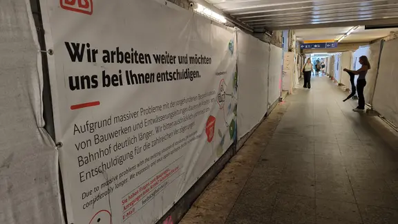 Baustelle im Tunnel des Hildesheimer Hauptbahnhofs