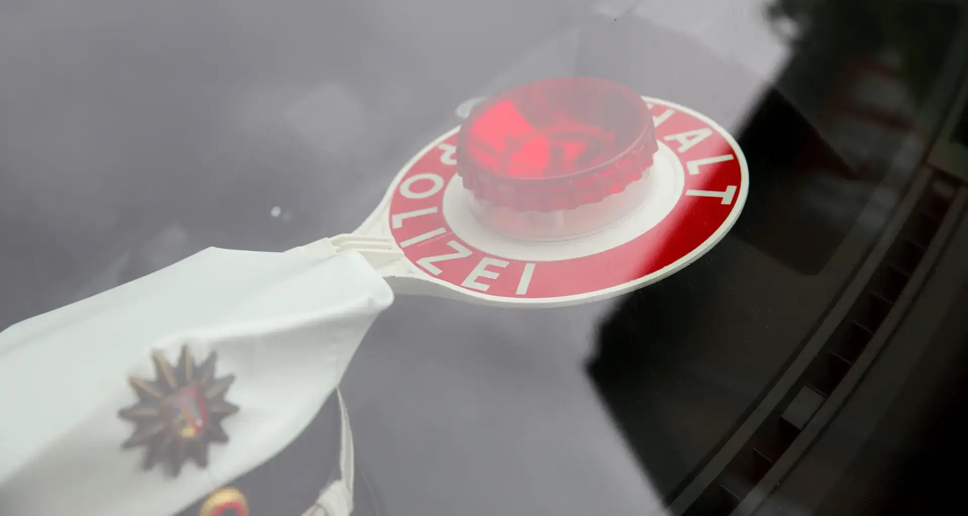 Bad Essen: Mit Drohnen und Polizeieskorte gegen Elterntaxis