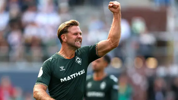 Niclas Füllkrug von Werder Bremen jubelt | picture alliance/dpa Niclas Füllkrug von Werder Bremen jubelt