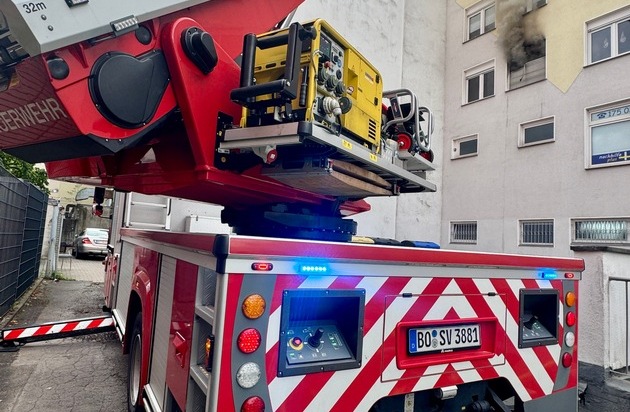 FW-BO: Wohnungsbrand in Bochum-Wattenscheid: Zwei Personen mit Rauchgasvergiftung