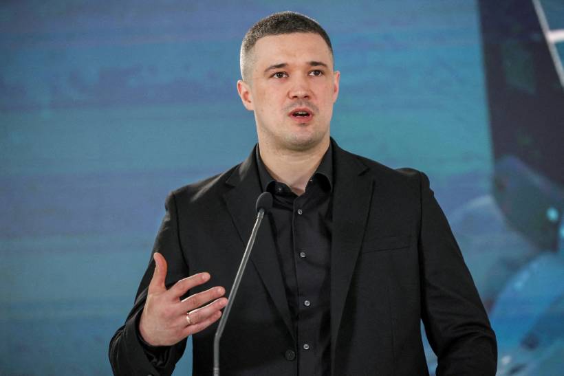 Why Is Ukraine’s Ousted Defence Minister Heading to the U.S. for Defence Tech Funding?