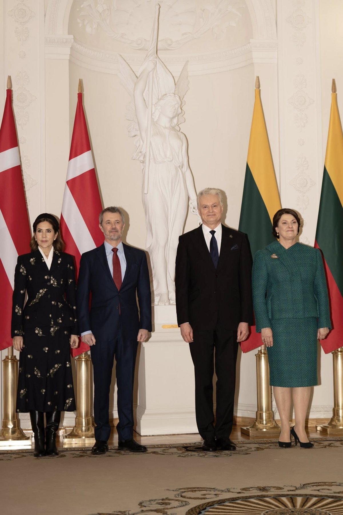 The King and Queen of Denmark are welcomed by the President and First Lady of Lithuania to the Presidential Palace in Vilnius on January 28, 2026 (Kongehuset)