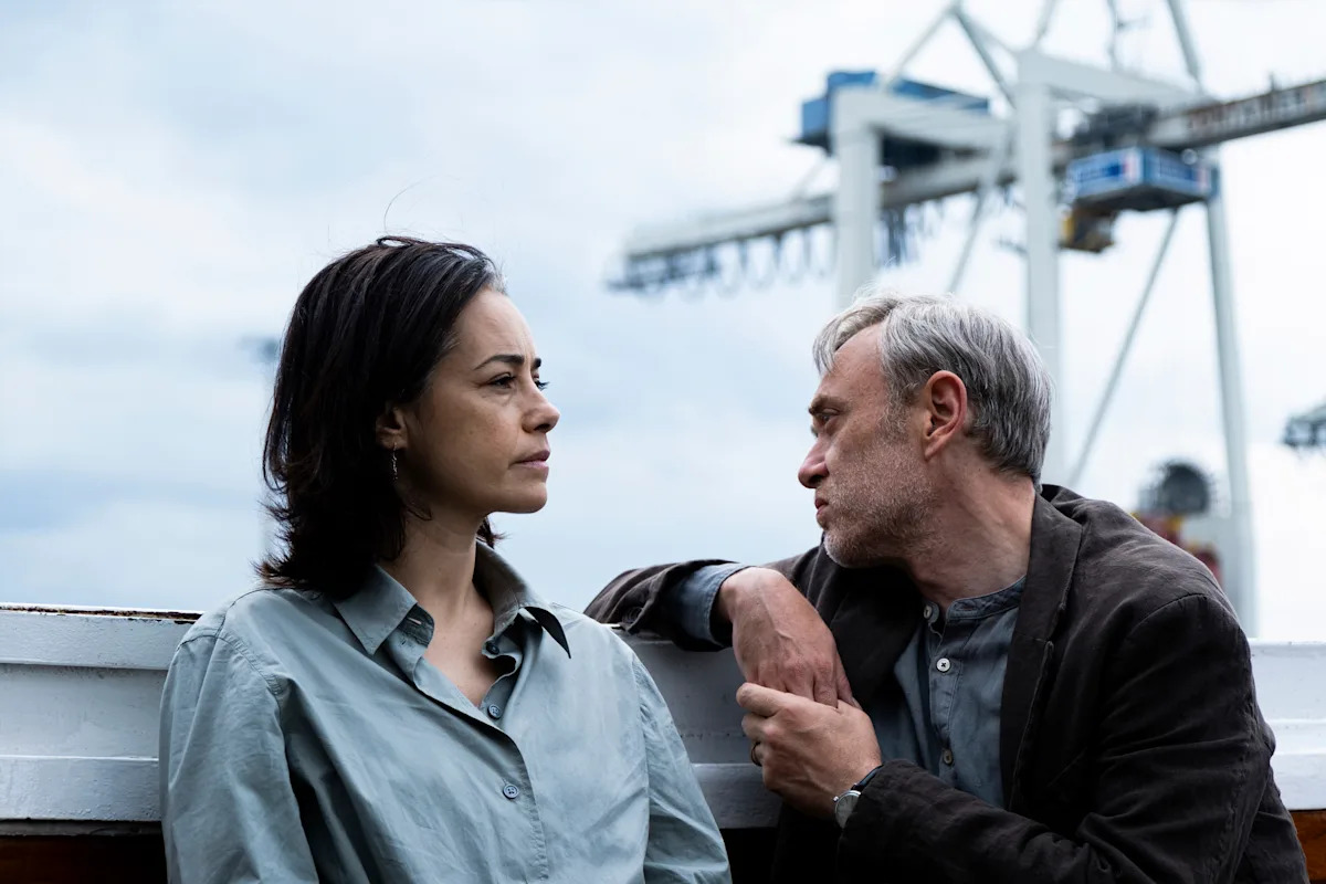 ‘Yellow Letters’ Review: İlker Çatak’s Turkey-Set Political Drama Has Much To Say About Current State Of Right-Leaning West — Berlin Film Festival
