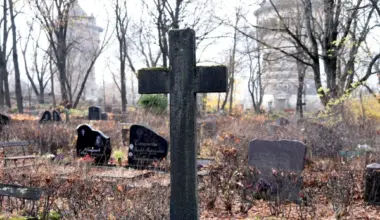 Rock Concerts Are Not Planned in Latvia's Burial Grounds for Now