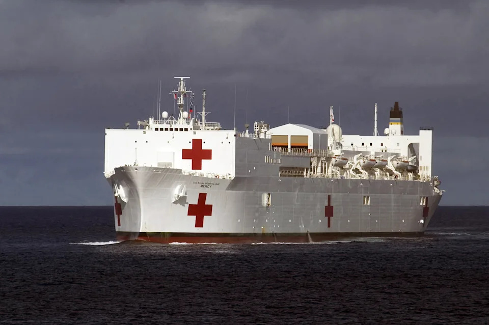 U.S. Navy - PHOTO: The Military Sealift Command hospital ship USNS Mercy (T-AH 19) navigates through Apra Harbor, Guam, May 15, 2006. m.