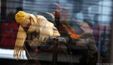 Berlin airport halts takeoffs, landings for second day