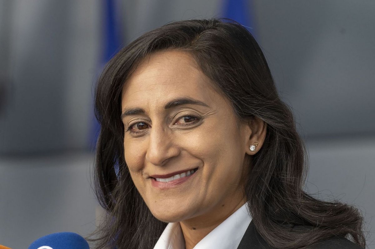 Canada, France open Nuuk consulates in show of support for Greenland