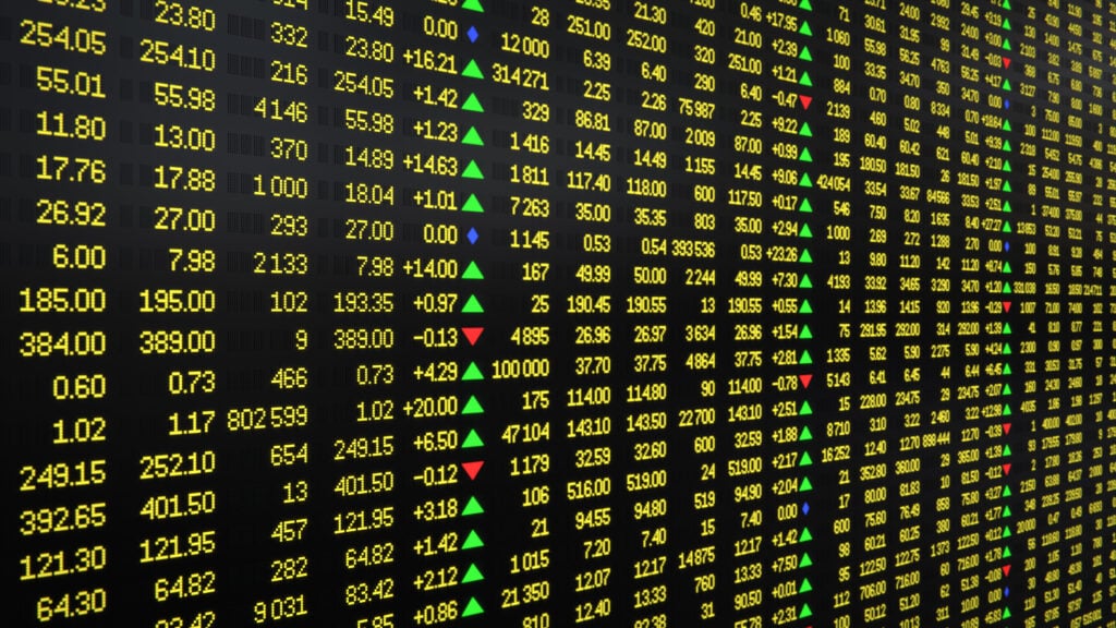 Novo Nordisk, International Paper And Other Big Stocks Moving Lower In Monday's Pre-Market Session - CNA Financial (NYSE:CNA), CoreWeave (NASDAQ:CRWV)
