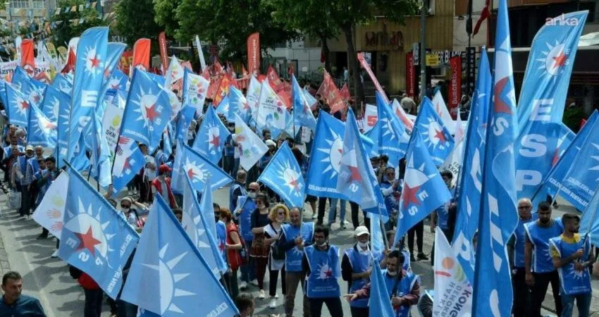 Turkey expands crackdown on left-wing opposition as arrests climb to 80